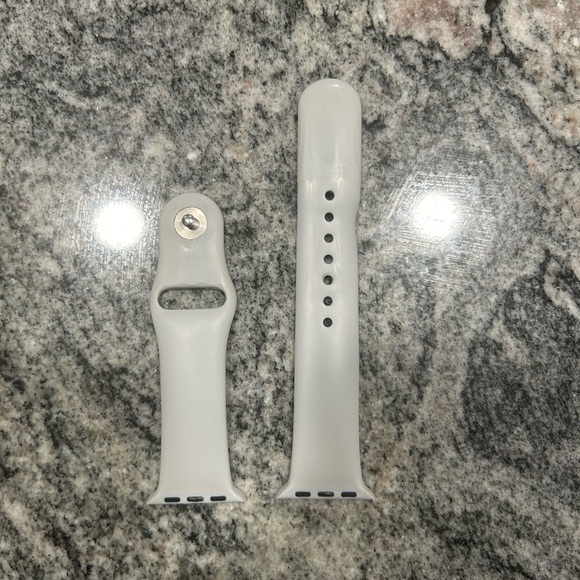 Apple Watch grey band - Picture 1 of 3